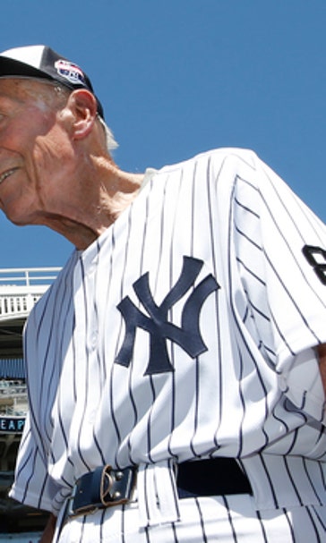 Not too old: Matsui hits long HR on Yankees' Old-Timers' Day